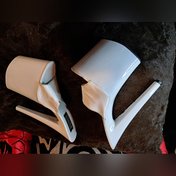 Nwot Janie Heels - Picture 4 of 4